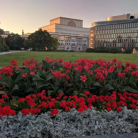 Operaapart Lägenhet